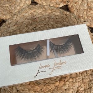 Lavaa Lashes - PremiumFaux Mink Lashes - CHARM